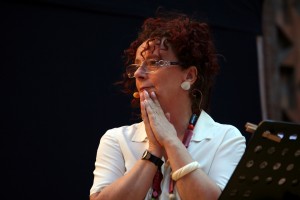 HO VISTO NINA VOLARE - Tangram Teatro Torino - nella foto Laura Curino