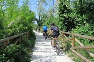 lets-bike