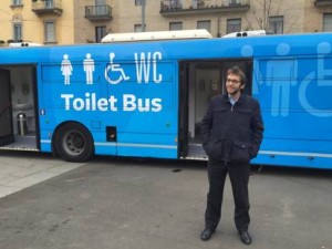 toilet bus ambiente