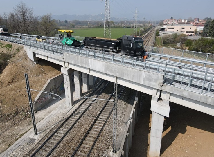 Quotidiano on line Dietro la Notizia