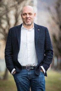 Quotidiano online Dietro La Notizia