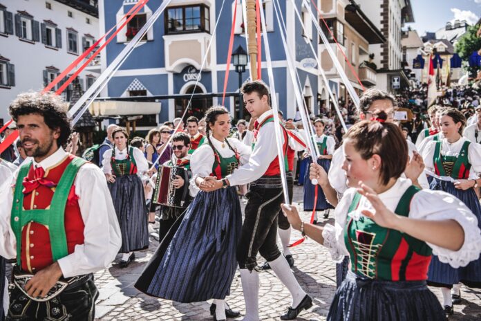 tradizione val gardena