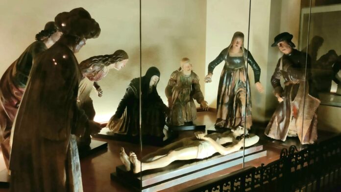 Compianto sul Cristo morto_Mazzoni nella Chiesa del Gesù_