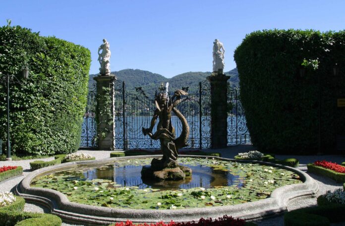Villa-Carlotta_fontana_