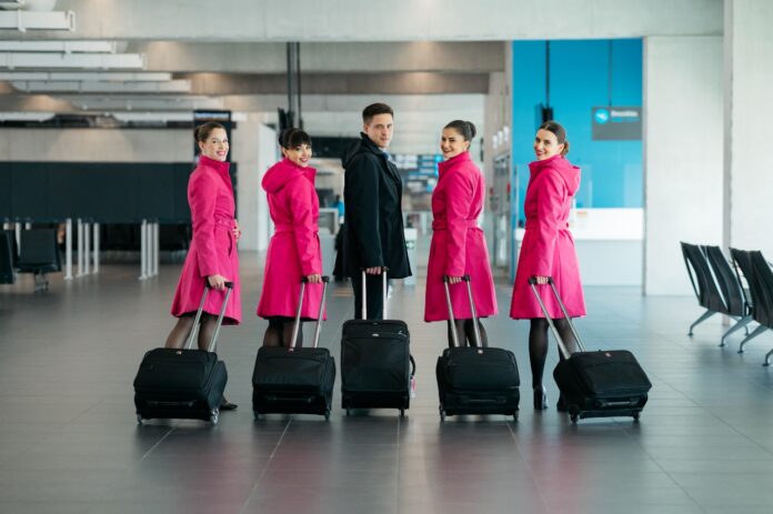 Wizzair_crew