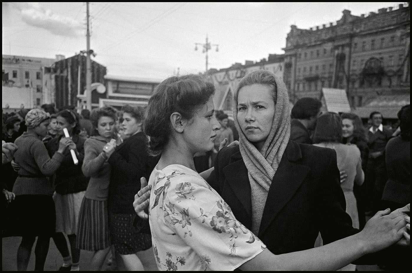 Moscow_1947_Robert Capa
