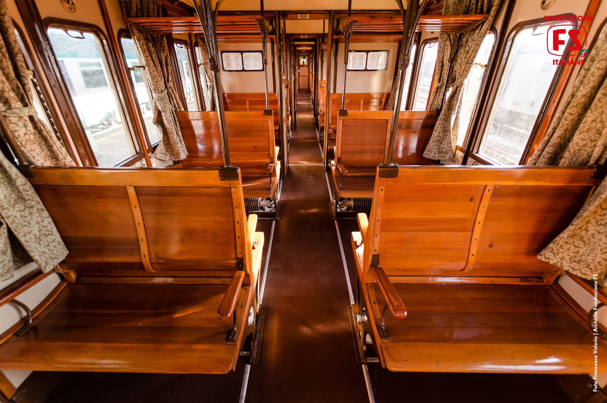 Interno-Carrozze-Centoporte