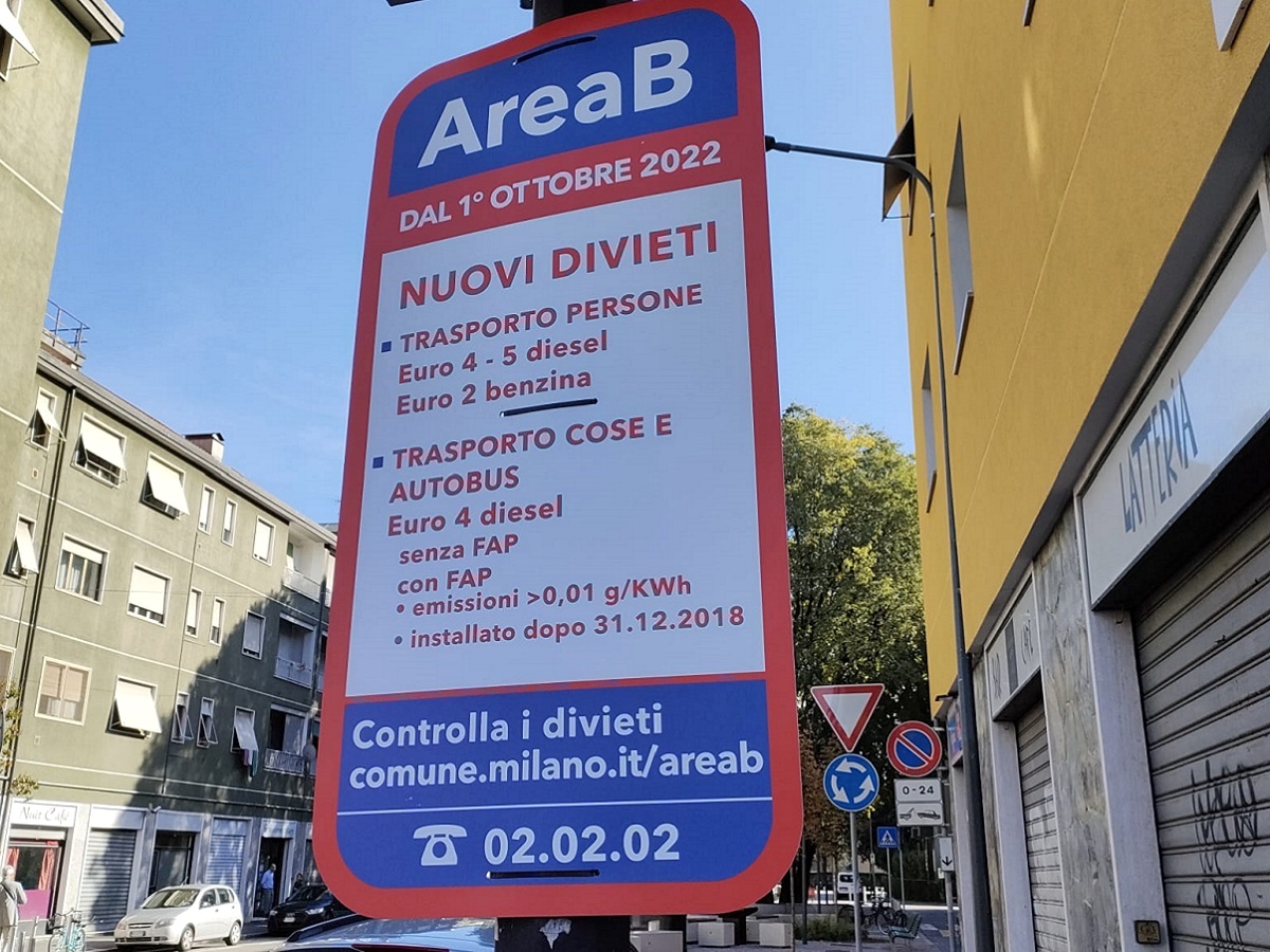 areaB