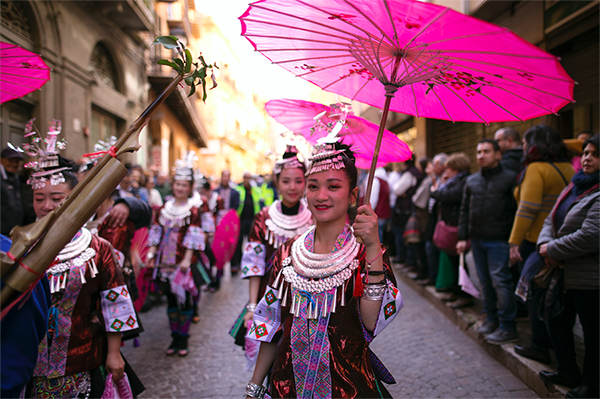 sfilata mandorlo in fiore