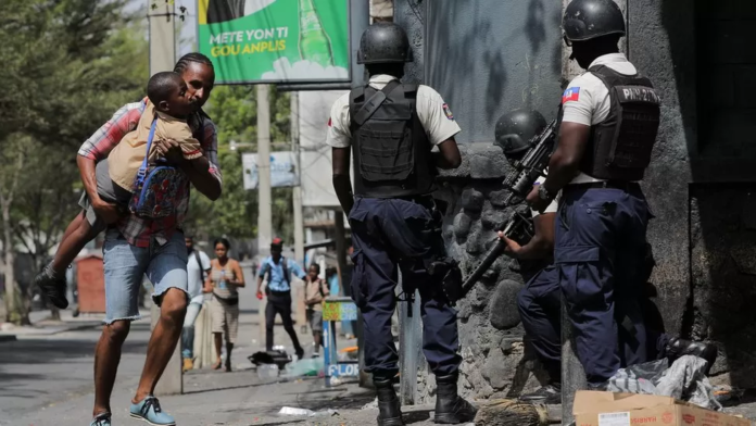 sparatoia_strade_port_au_prince_haiti