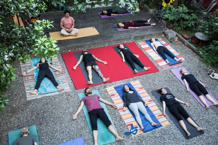 dana_yoga