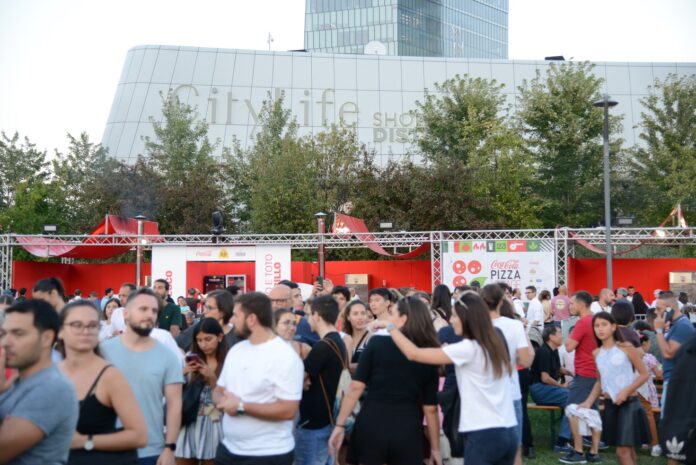 coca-cola-pizzavillage