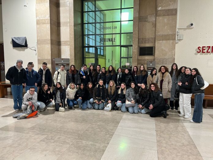 studenti-erasmo-in-tribunale