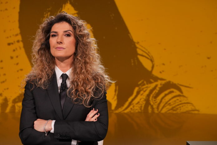 LE IENE PRESENTANO INSIDE_Nina Palmieri