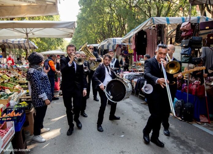 milano-musica-nei-mercati-rionali