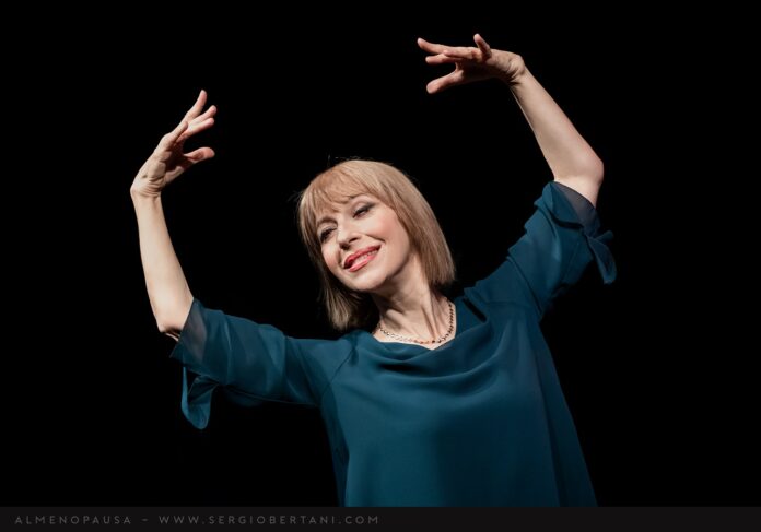 ALMENOPAUSA-Gianna-Coletti-foto-di-Sergio-Bertani