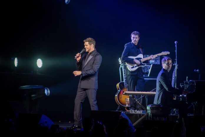 Michael-Buble_Caesars-Windsor-Live-Performance_Photo-Credit-Kiley-Gray-