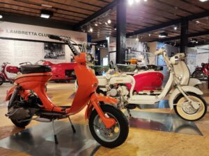 Lambrette_a_Bologna_allestimento