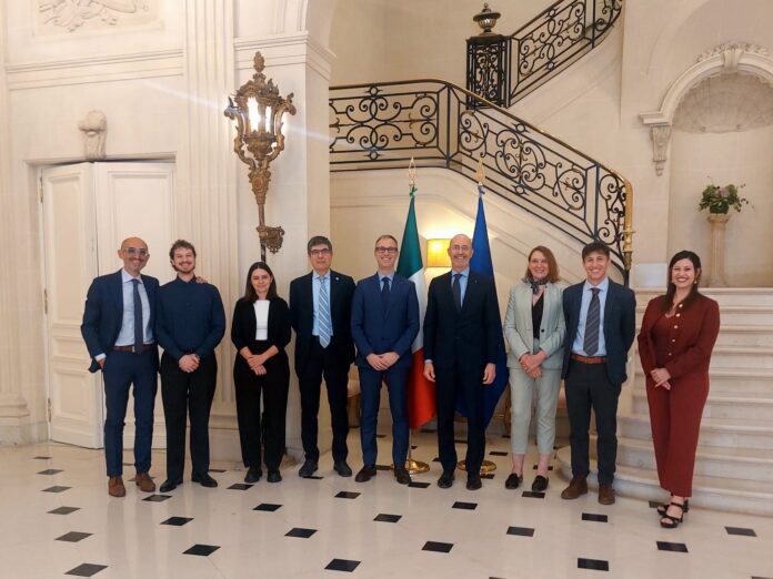 Il Rettore Reali e il prof.Gamba in Ambasciata _Incontro con l_Ambasciatore italiano in Argentina L_Ambasciatore in Argentina Fabrizio Nicoletti