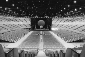 Pink Floyd - LA Sports Arena - Credit Storm Thorgerson