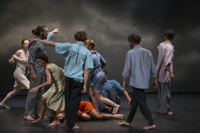 Madre_Balletto-Civile_Francesco-Mazzola_WEB