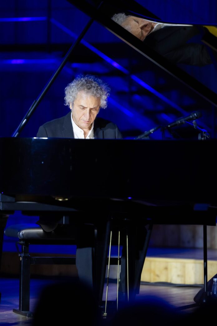 Dettagli allegato Roberto-Cacciapaglia-FOTO-2-credit-Anastasiya-Tymofyeyeva-
